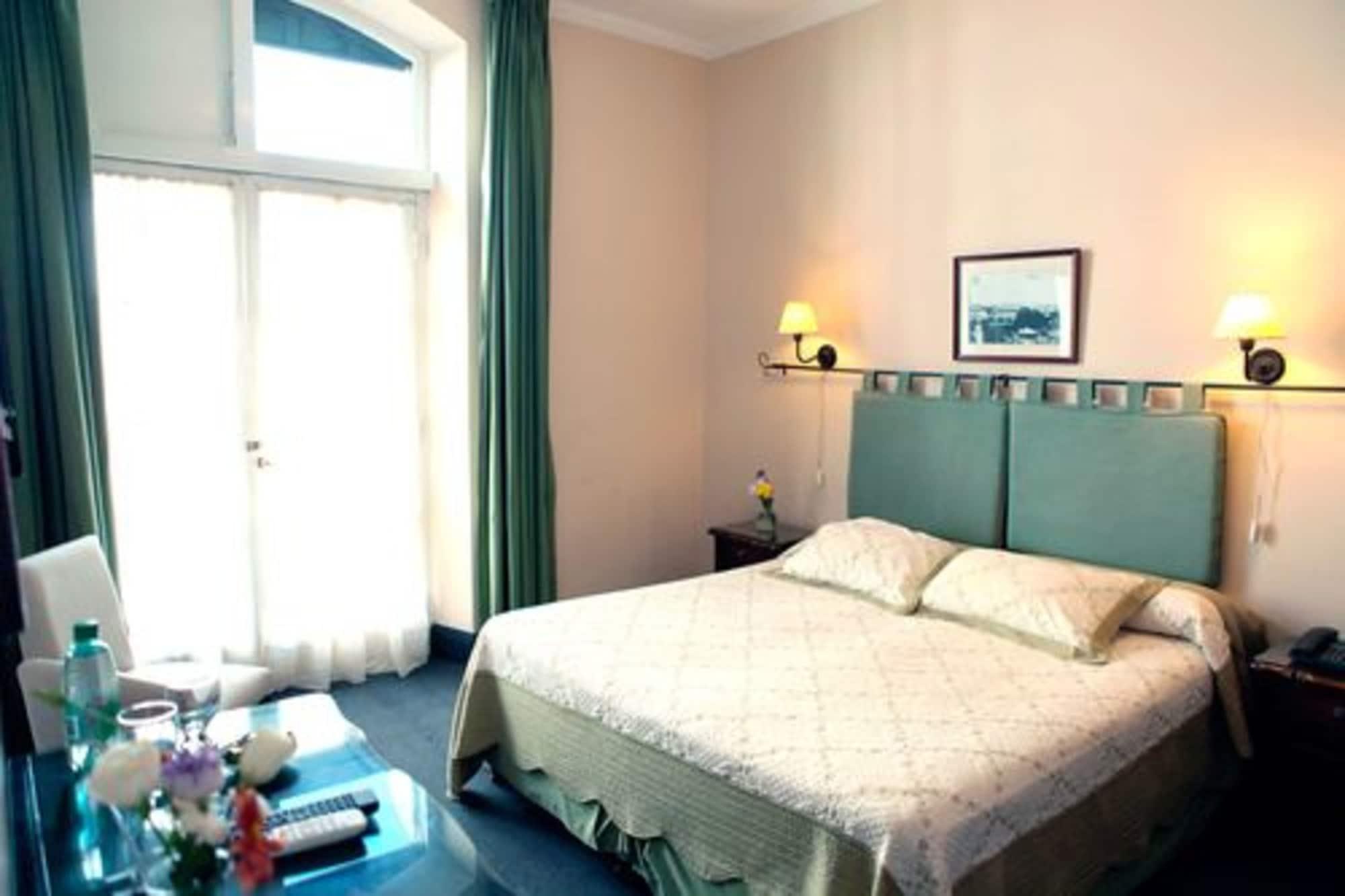 Hotel Colonial Салта Екстериор снимка