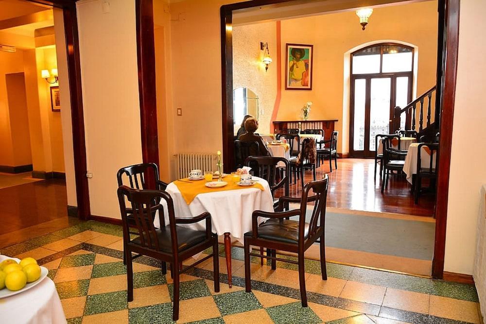 Hotel Colonial Салта Екстериор снимка
