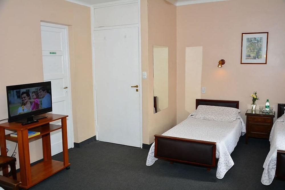 Hotel Colonial Салта Екстериор снимка