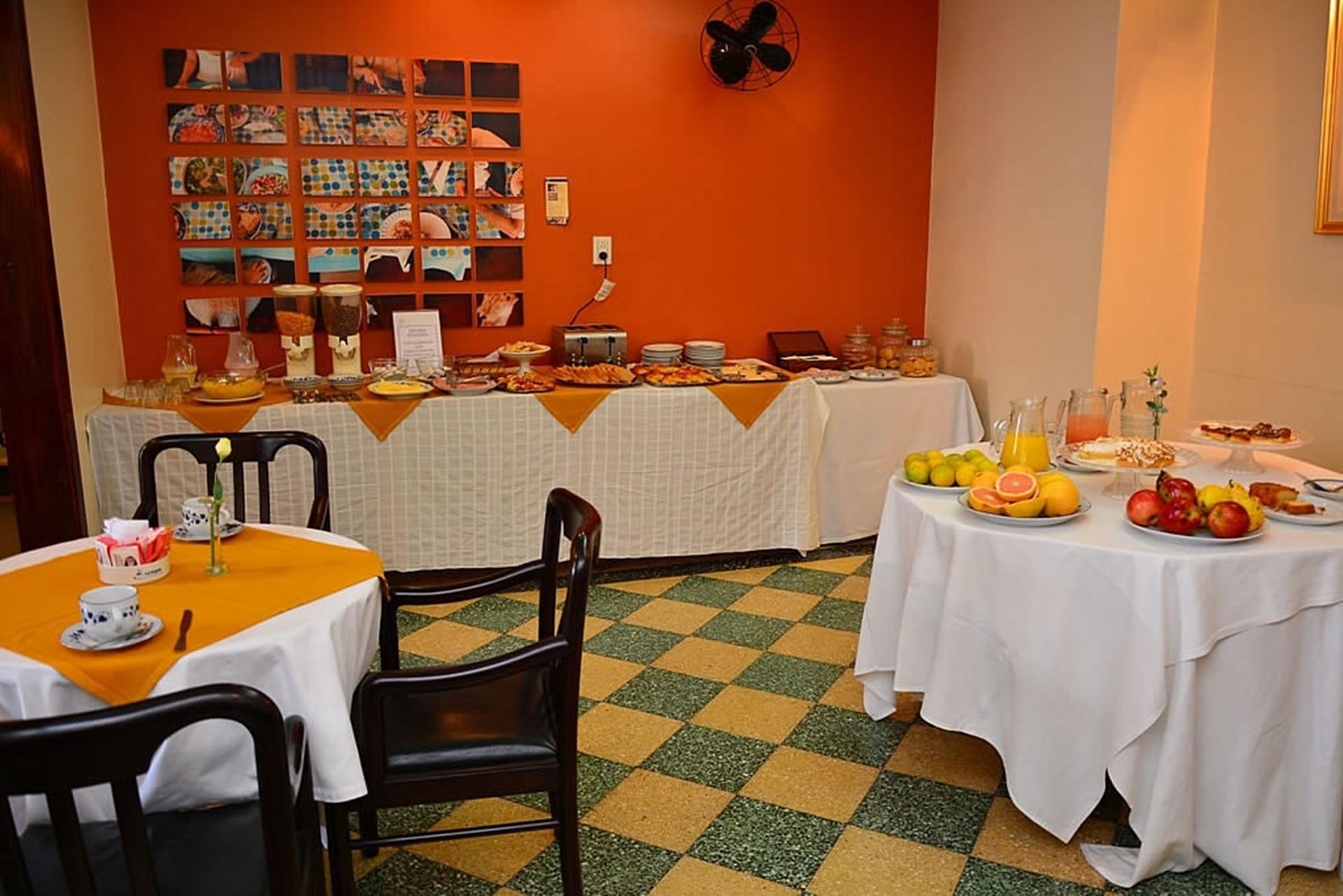 Hotel Colonial Салта Екстериор снимка