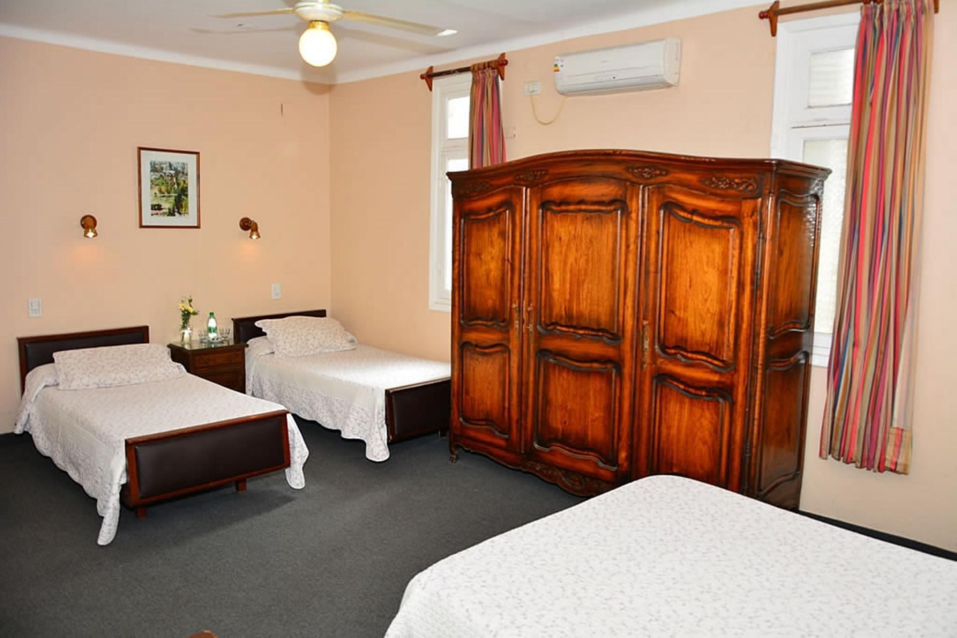 Hotel Colonial Салта Екстериор снимка